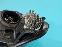 Reflektor lewy lampa przód Peugeot 308 II T9 EUROPA 9816990680