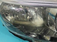 Reflektor prawy lampa przód Toyota Yaris III EUROPA