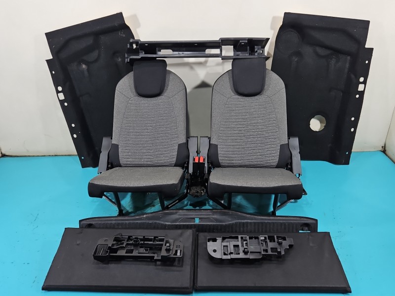 Fotel tył lewy III rząd tylny Citroen C4 Grand Picasso II 13-22 3 rząd