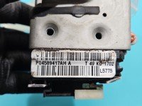 Zamek przód lewy P04589417AH Jeep Compass I 06-16 EUROPA Producent części: JEEP, 4pin