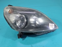Reflektor prawy lampa przód Opel Zafira B EUROPA