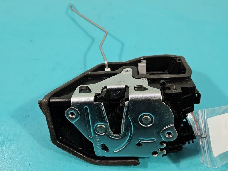 Zamek tył lewy 7202147 Bmw f10 f11 Producent części: BMW, SEDAN 5PIN 10-17