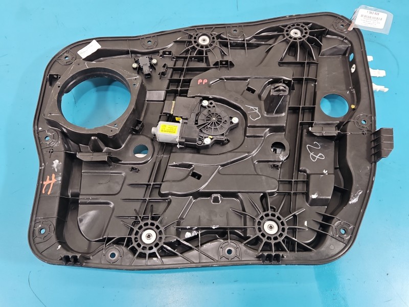 Podnośnik przód prawy SZYBY WINDA Hyundai Santa Fe III 12–18 Europejska 5d HB 82460-2W020