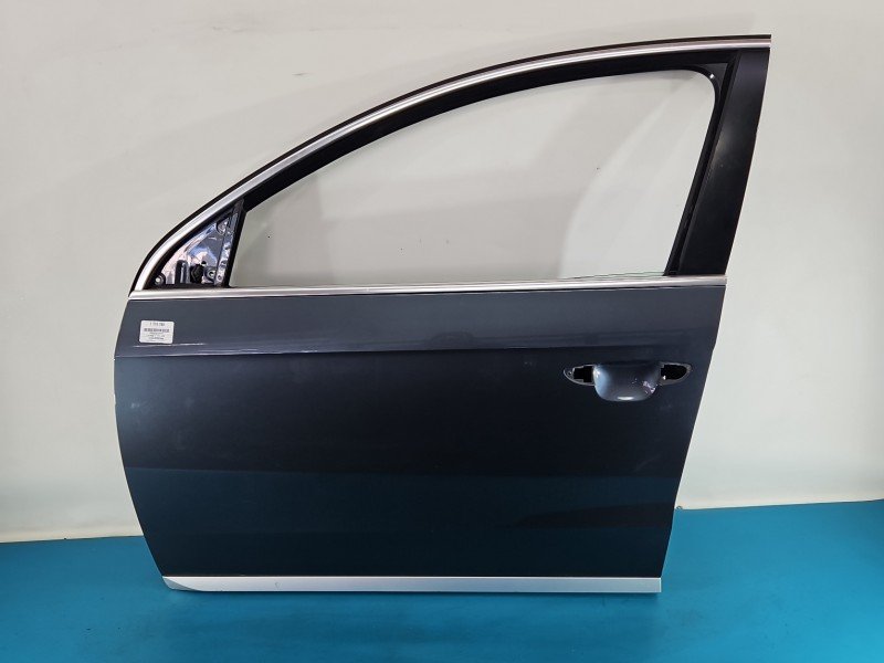 DRZWI PRZÓD LEWE KIEROWCY Vw Passat B7 5d LK7X