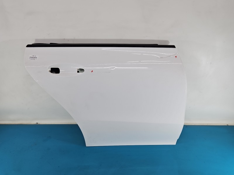 Drzwi tył prawe Mercedes CLA C118 X118 sedan 4d biały 149