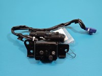 Zamek klapy tył LEXUS CT 10-22 HB Producent części: Lexus, 4pin.