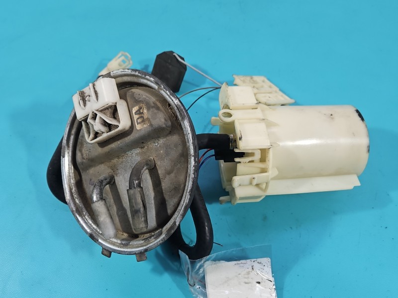 pompka Pompa paliwa Opel Corsa B 1.0 12V Benzyna, Zagięta górna pokrywa 4pin