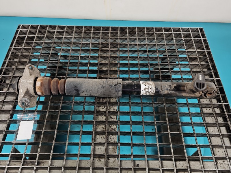 Amortyzator tył lewy Vw Passat B7 kombi tylny