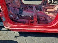 Próg lewy SŁUPEK ŚRODKOWY B Toyota Yaris III HB 5d czerwony 3P0