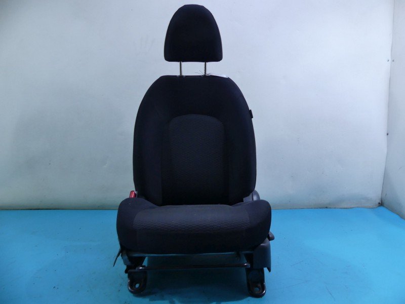 Fotel lewy przód kierowcy Nissan Micra K13 EU Fotel lewy przód kierowcy Nissan Micra K13 EU