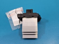 Opornik rezystor MG3 24- 11727371