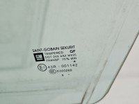 Szyba drzwi przód lewa Opel Corsa D HB