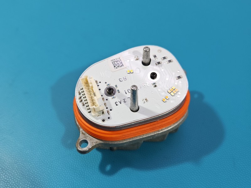 Moduł lampy Opel Grandland YP00104880