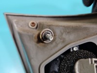 Lampa tył lewa Producent części: Lexus, KOITO Z KLAPY Pęknięcie wewnątrz lampy LEXUS RX II 03-08 HB