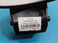 Klapka wlewu paliwa Vw Tiguan II 16- biały, Volkswagen, Europejska, Kod lakieru: LC9A, uszkodzone jedno mocowanie / biały...