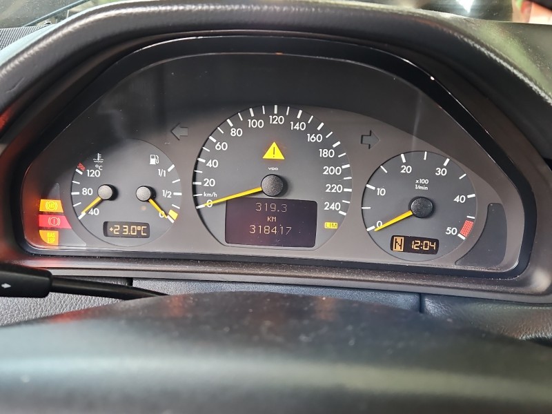Licznik Mercedes W210 2.2 cdi 88311281 EUROPA