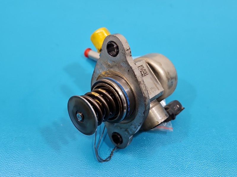 pompka Pompa paliwa Opel Astra V K 1.4 T 12682079