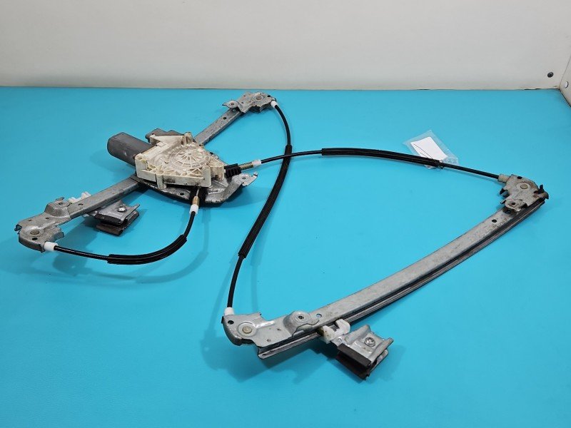 Podnośnik przód prawy Peugeot 607 Peugeot 4d sedan Podnośnik przód prawy Peugeot 607 Peugeot 4d sedan