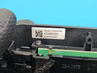 TRZECIE ŚWIATŁO STOP STOPU Mercedes W222 sedan