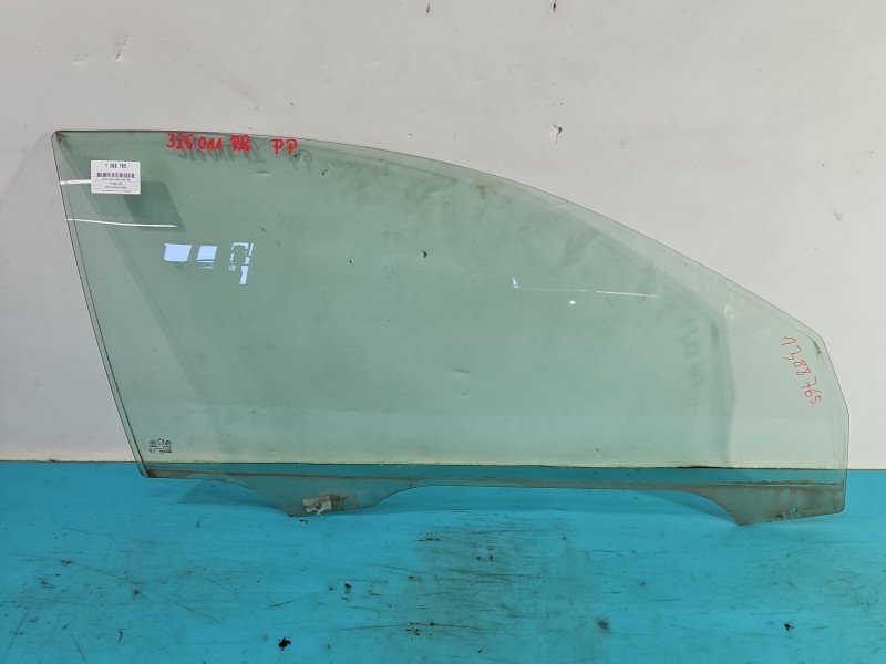 Szyba drzwi przód prawa Peugeot 206 HB
