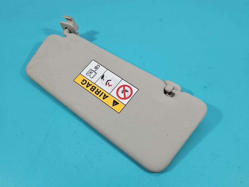 Przesłonka prawa Renault Captur I DASZEK osłona przeciwsłoneczna 964003555R