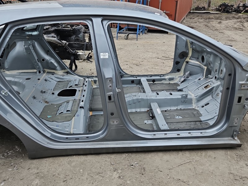 Próg prawy SŁUPEK ŚRODKOWY B Kia Ceed III 18-21 HB 5d CS