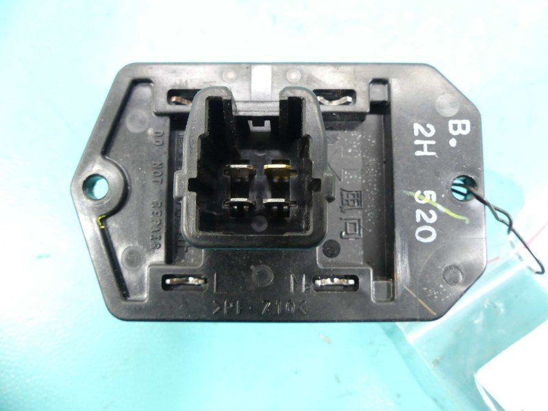 Opornik rezystor Toyota Rav4 III 05-