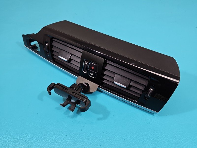 Kratka nawiewu środkowa BMW X3 F25 9184742-04 Kratka nawiewu środkowa BMW X3 F25 9184742-04