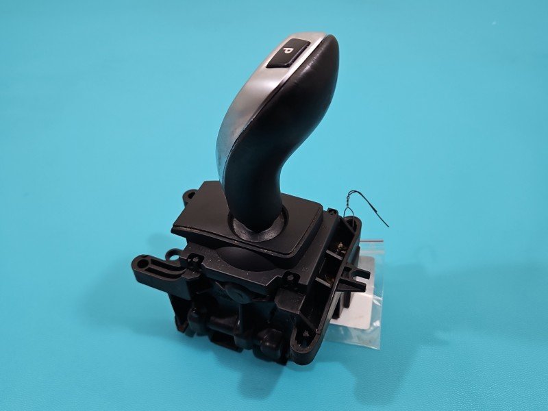 DŹWIGNIA LEWAREK WYBIERAK LINKI Bmw f10 f11 2.0d (N47D20D) DŹWIGNIA LEWAREK WYBIERAK LINKI Bmw f10 f11 2.0d (N47D20D)