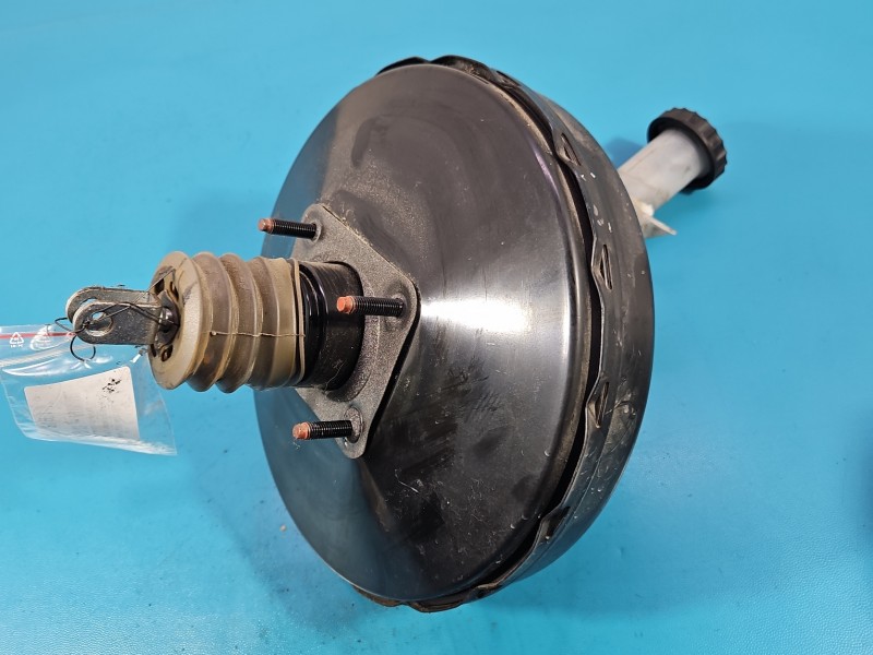 Serwo hamulcowe Mitsubishi Outlander II 06-13 2.2 DI-D 4N14 4680A077, 062778-60574