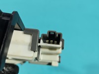 Siłownik klapki wlewu paliwa Toyota Rav4 V