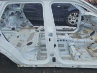 Próg prawy SŁUPEK ŚRODKOWY B Land rover range Evoque I 11-18 HB 5d Fuji White