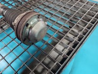 Półoś przód prawa Skoda Yeti 2.0 tdi manual