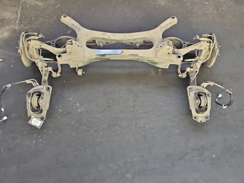 Tylna belka oś tył Toyota Corolla E21 19- 1.8 16V Tylna belka oś tył Toyota Corolla E21 19- 1.8 16V