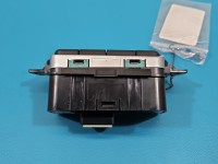 Przełącznik Producent części: KIA, ASYSTENT PASA RUCHU OTWIERANIA BAGAŻNIKA ORAZ WLEWU PALIWA Kia Stinger 93700J5140