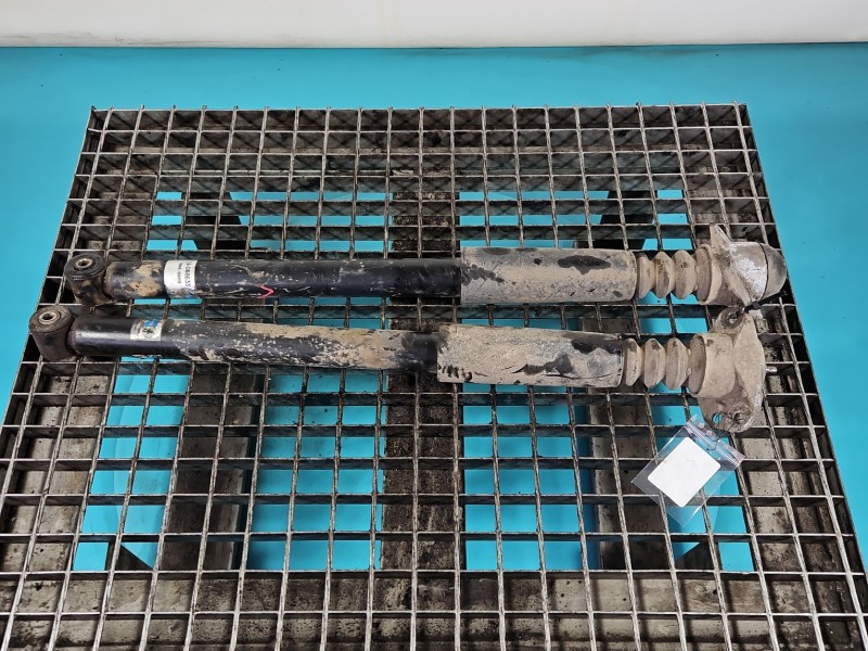 Amortyzator tył komplet tylny lewy prawy Vw Golf IV L+P