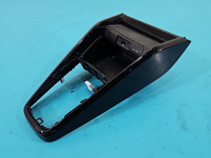 Osłona ZAŚLEPKA PLASTIK Kia Rio IV 16-23 84635-H8000