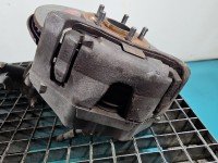 Zacisk przód lewy Volvo V40 II 12- 2.0 D4