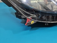 Reflektor prawy lampa przód Opel Astra IV J EUROPA 13253651