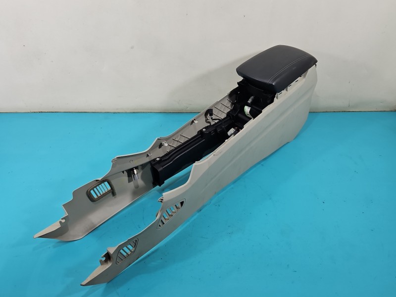 Podłokietnik TUNEL Ford Edge II EUROPA