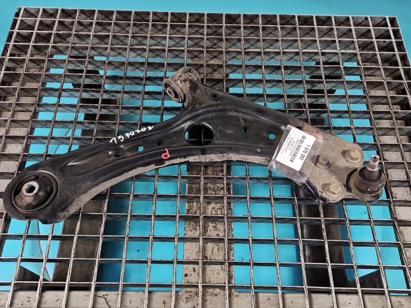 Wahacz przód prawy MG3 24- przedni