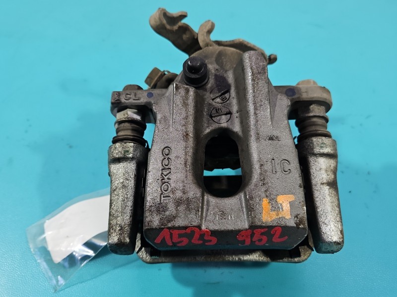 Zacisk tył lewy LEXUS CT 10-22 1.8 VVTI HB