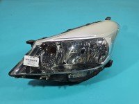 Reflektor lewy lampa przód Toyota Yaris III EUROPA
