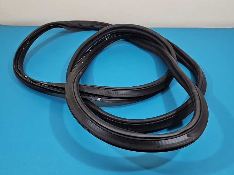 Uszczelka klapy BMW iX3 G08