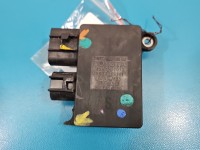 Sterownik moduł TOYOTA, wentylatora, uszkodzone mocowanie Toyota Corolla E15 89257-12010