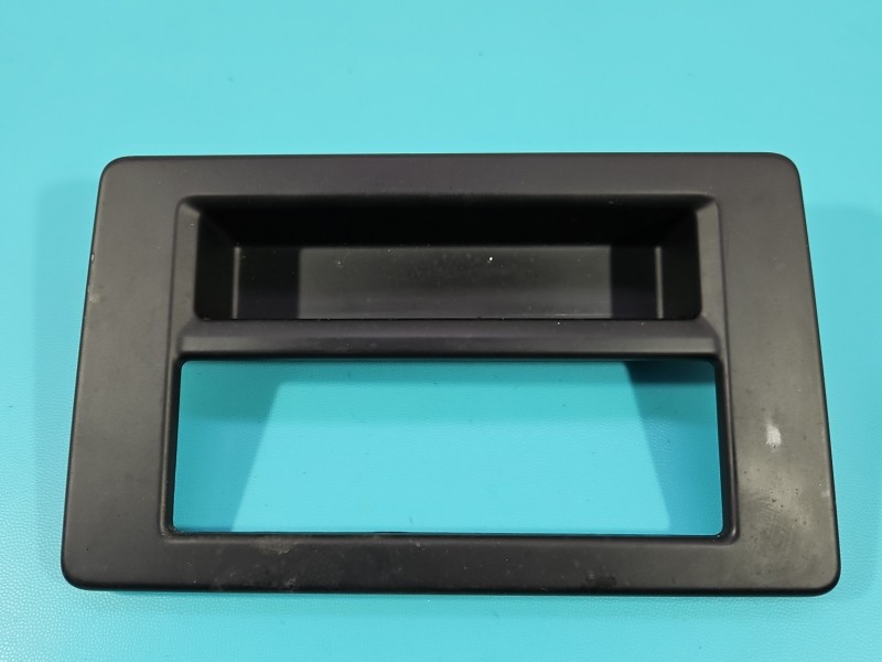 Ramka radia Renault Express 682602442R