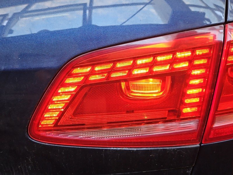 Lampa tył prawa Vw Passat B7 kombi