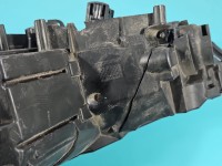 Reflektor prawy lampa przód Audi A4 B9 EUROPA