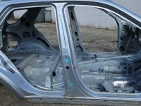 Próg prawy SŁUPEK ŚRODKOWY B Mercedes ML W166 HB 5d 775