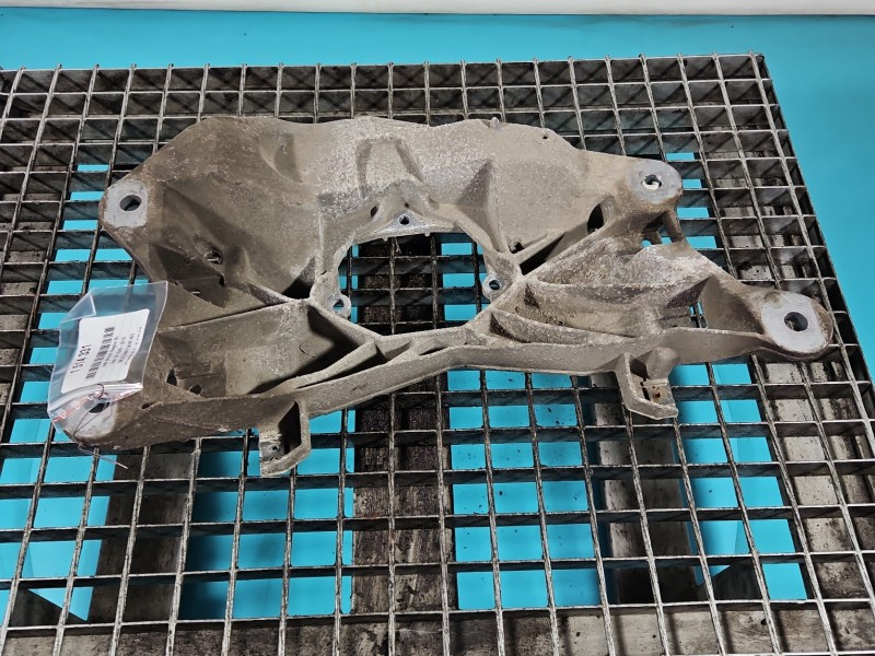 Łapa skrzyni biegów AUDI Q5 08- 2.0 TFSI